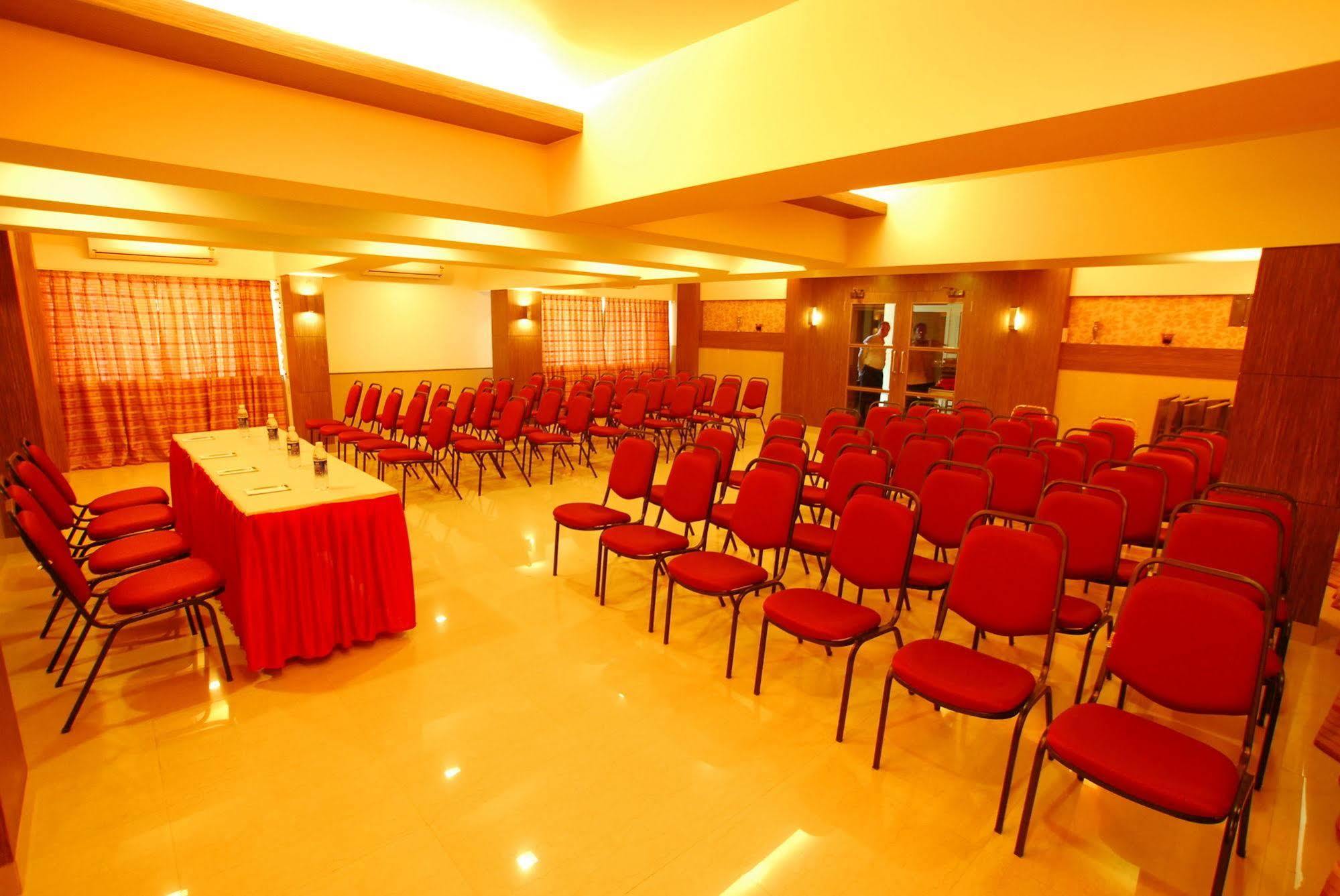 Hotel Mourya Residency Thane Exterior foto