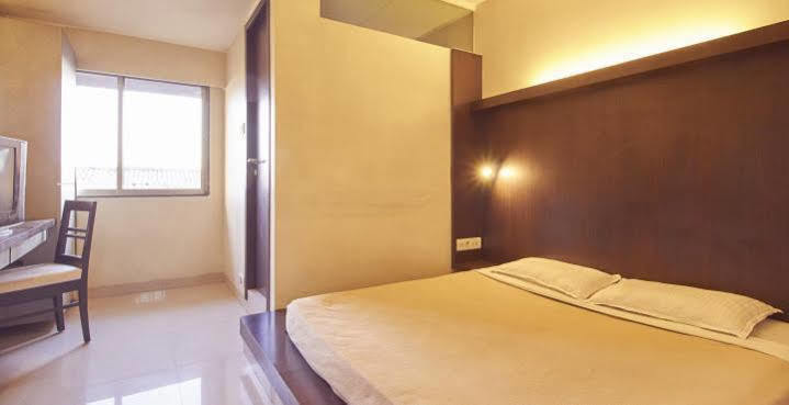 Hotel Mourya Residency Thane Exterior foto